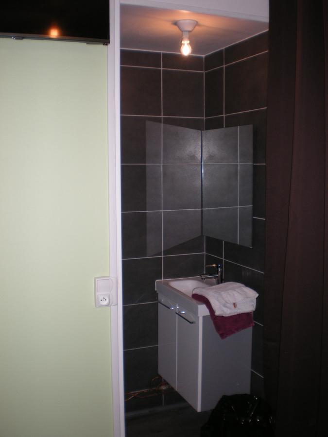Hotel Dg Mery-sur-Oise Luaran gambar