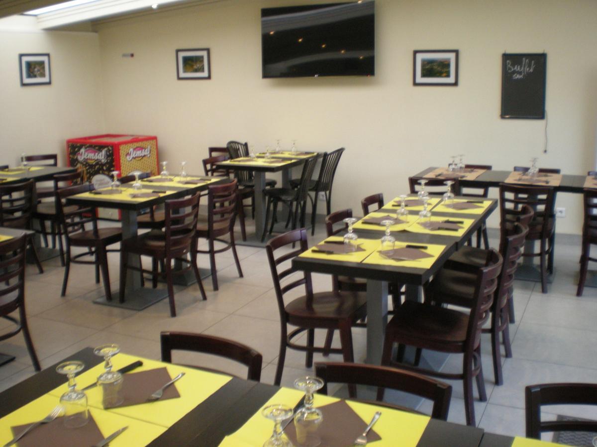 Hotel Dg Mery-sur-Oise Luaran gambar